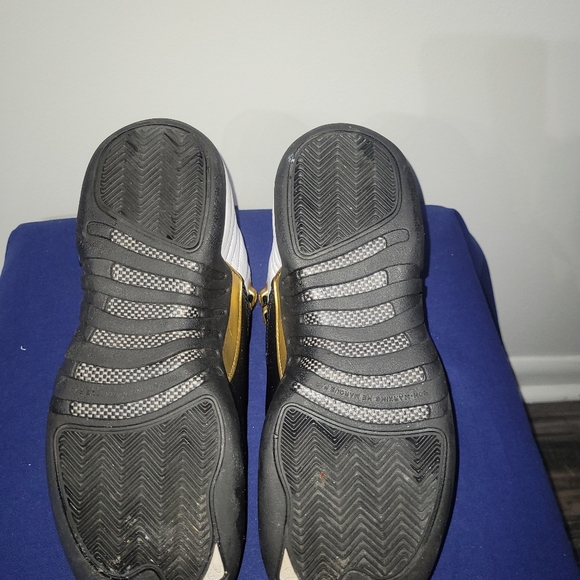 Air Jordan 12 Retro GS Royalty - Picture 9 of 9